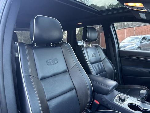 Used 2014 Jeep Grand Cherokee Overland w/ Advanced Technology Group image 33