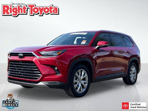 Certified 2025 Toyota Grand Highlander AWD image 1