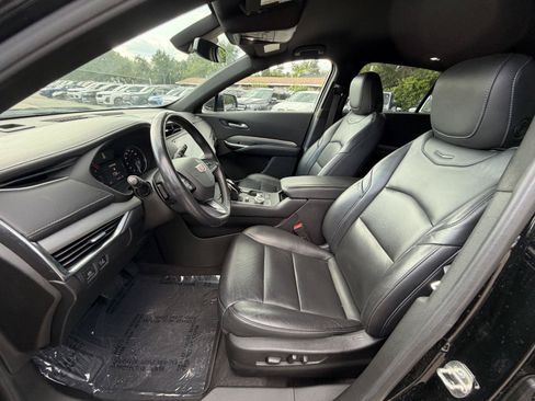 Used 2023 Cadillac XT4 Premium Luxury w/ Cold Weather Package AWD/4WD image 12