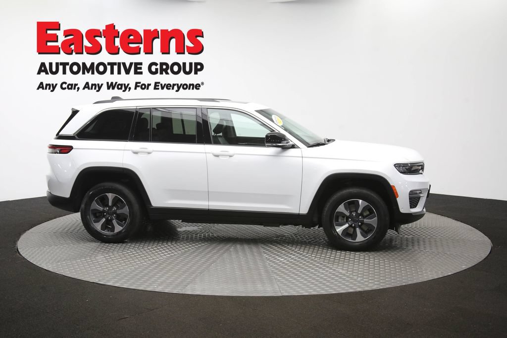 Used 2022 Jeep Grand Cherokee Limited 4xe w/ Luxury Tech Group II AWD/4WD image 51