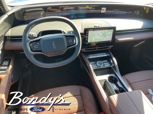 New 2026 Lincoln Nautilus Reserve w/ Jet Appearance Package image 3