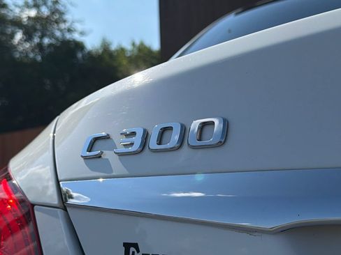 Used 2019 Mercedes-Benz C 300 Sedan image 16