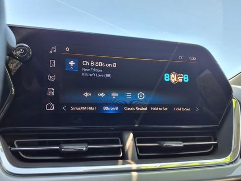 Used 2024 Chevrolet Trax LT w/ True North Edition image 11