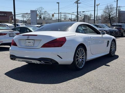 Used 2018 Mercedes-Benz SL 550 image 4