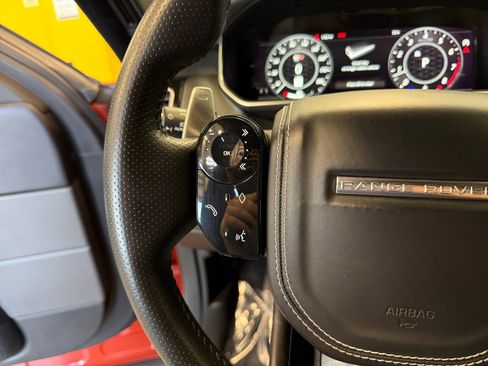 Used 2022 Land Rover Range Rover Sport SVR image 32