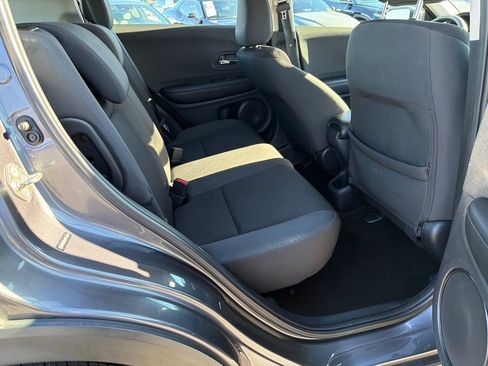 Used 2020 Honda HR-V LX image 15