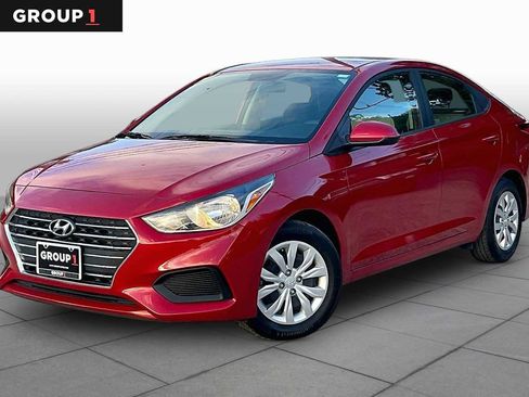 Used 2022 Hyundai Accent SE FWD image 1