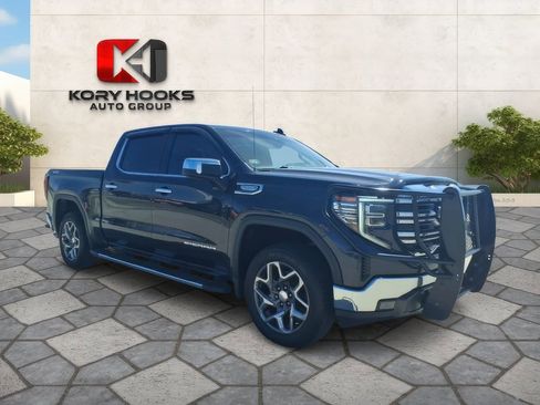 Used 2022 GMC Sierra 1500 SLT AWD/4WD image 5