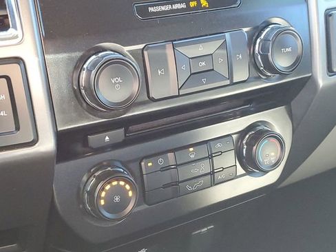 Used 2015 Ford F150 XLT AWD/4WD image 19