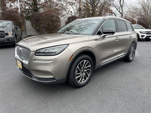 Used 2020 Lincoln Corsair AWD w/ Equipment Group 101A image 9