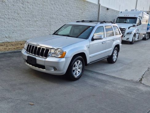 Used 2009 Jeep Grand Cherokee Limited image 3