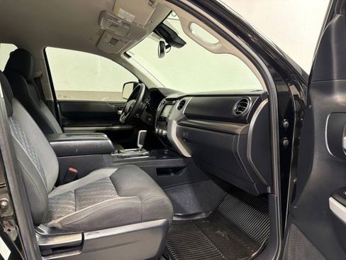 Used 2019 Toyota Tundra SR5 w/ SR5 Upgrade Package image 40