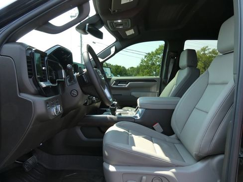 Certified 2026 GMC Sierra 1500 SLT w/ SLT Premium Plus Package AWD/4WD image 23