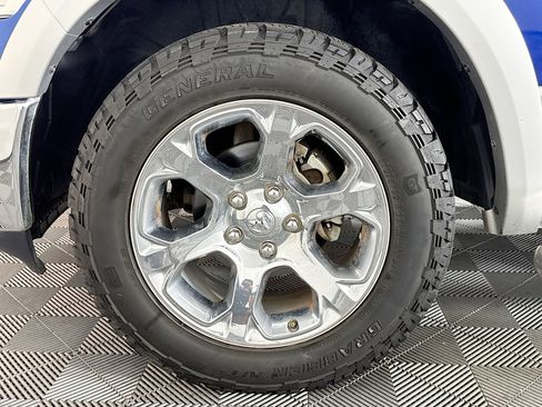 Used 2018 RAM 1500 Laramie w/ Convenience Group image 37