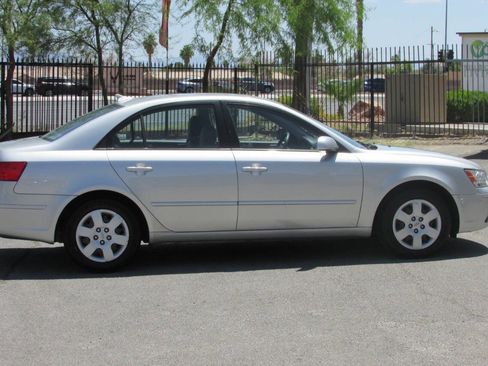 Used 2009 Hyundai Sonata GLS image 8