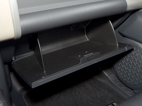 Used 2010 Toyota FJ Cruiser 4WD image 16