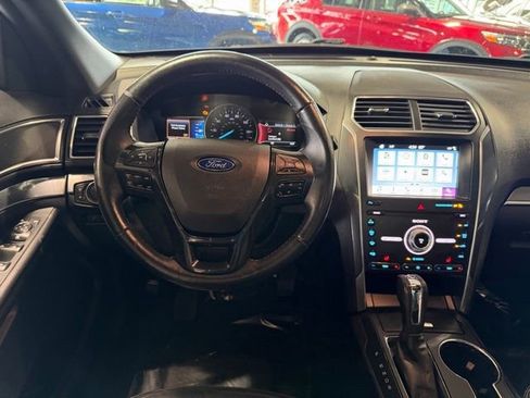 Used 2019 Ford Explorer Sport AWD/4WD image 18