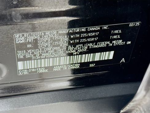 Certified 2025 Toyota RAV4 LE image 30