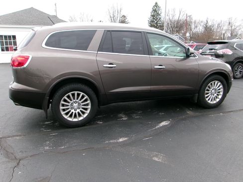 Used 2011 Buick Enclave CXL image 5