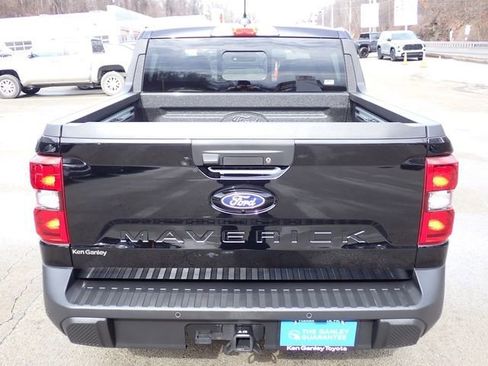 Used 2025 Ford Maverick Lariat image 5