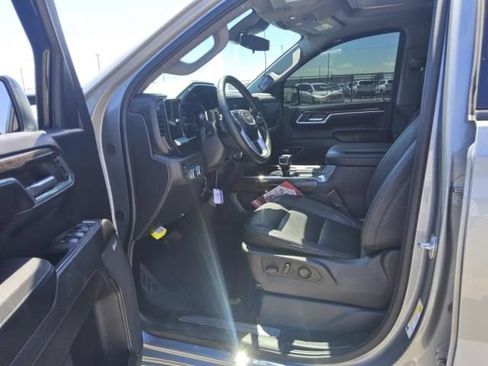 Used 2024 GMC Sierra 1500 Elevation w/ Elevation Premium Package AWD/4WD image 6
