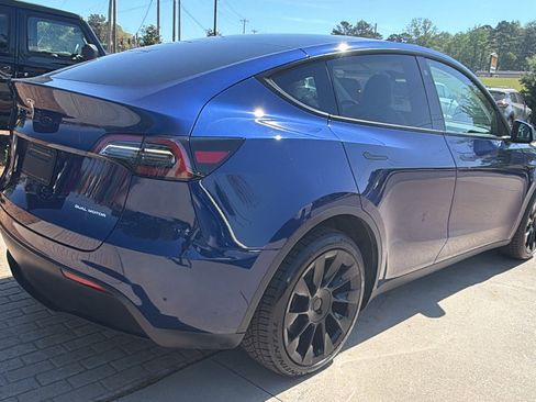 Used 2023 Tesla Model Y Long Range image 8