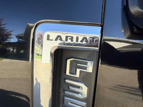 Used 2018 Ford F350 Lariat w/ Lariat Ultimate Package image 11