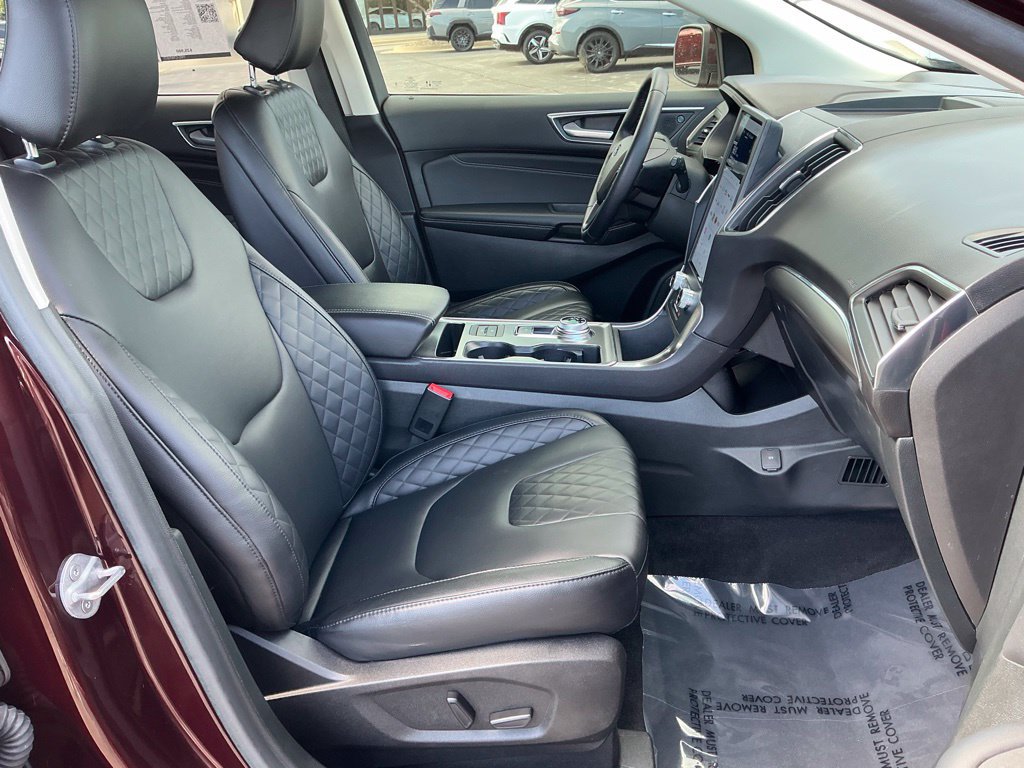Used 2023 Ford Edge Titanium AWD/4WD image 22