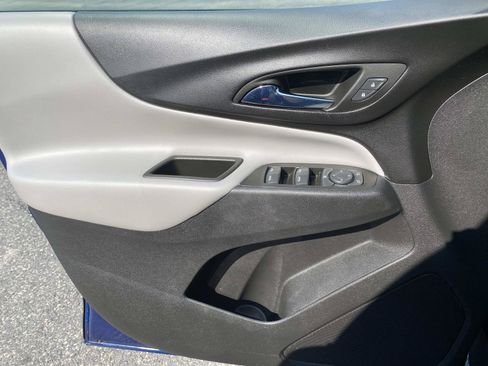 Used 2022 Chevrolet Equinox LT FWD image 21