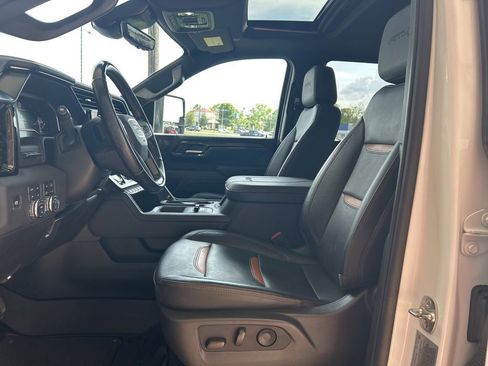 Used 2025 GMC Sierra 2500 AT4 w/ AT4 Premium Plus Package image 8