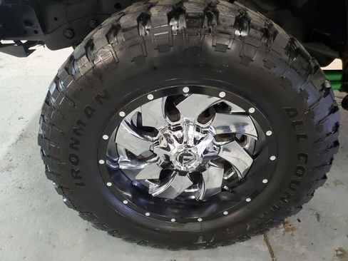 Used 2016 RAM 2500 Tradesman w/ Chrome Appearance Group image 28