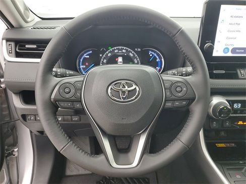 Used 2024 Toyota RAV4 XLE Premium image 24