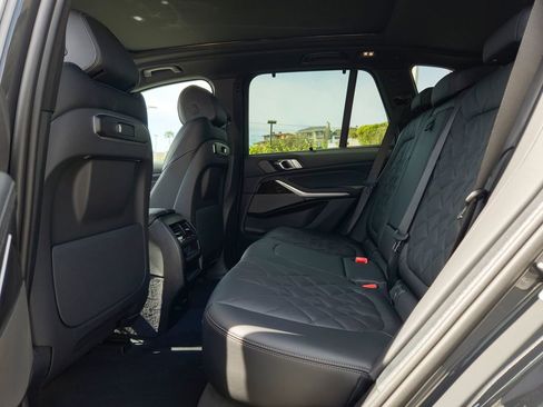 New 2026 BMW X5 xDrive50e w/ Executive Package image 8