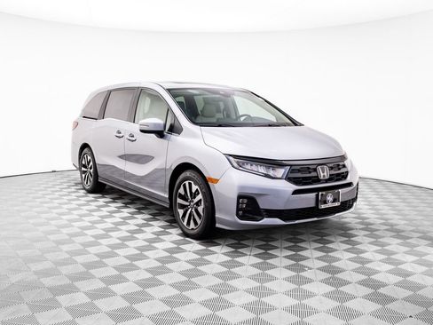 New 2026 Honda Odyssey EX-L image 8