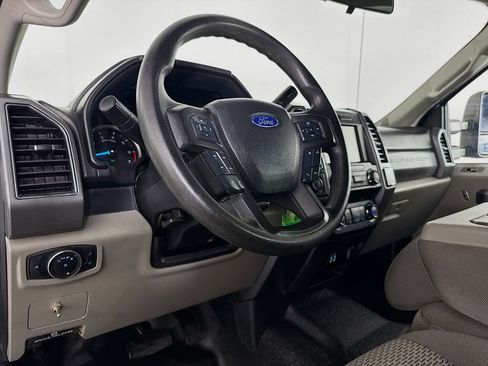 Used 2019 Ford F350 XLT image 20