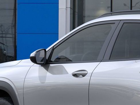 New 2026 Chevrolet Trax LT image 12