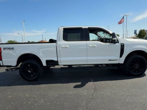 Used 2024 Ford F250 Lariat w/ Lariat Ultimate Package AWD/4WD image 9
