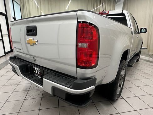 Used 2018 Chevrolet Colorado W/T w/ Custom Special Edition image 5