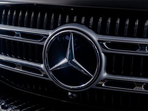 Used 2024 Mercedes-Benz GLE 450 4MATIC w/ Winter Package image 26