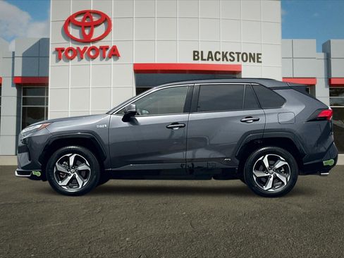 Certified 2023 Toyota RAV4 SE w/ Weather & Moonroof Package AWD/4WD image 6