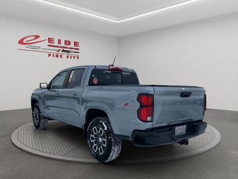 Used 2023 Chevrolet Colorado Z71 image 4