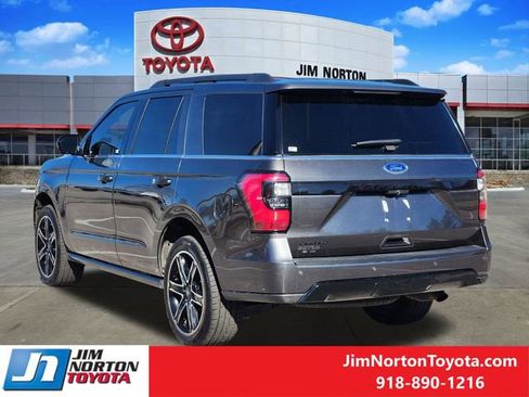 Used 2021 Ford Expedition Limited image 8