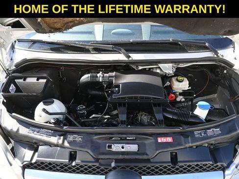 Used 2011 Mercedes-Benz Sprinter 2500 image 86