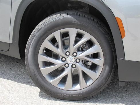 New 2026 Buick Enclave Preferred w/ Power Package image 7