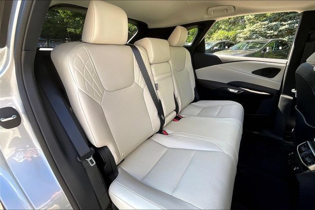 Used 2024 Lexus RX 350 Premium w/ Accessory Package (Z1) AWD/4WD image 25