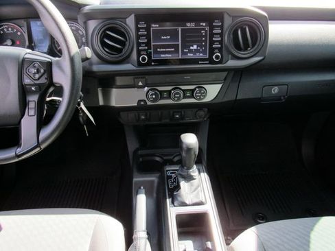 Used 2022 Toyota Tacoma SR w/ SR Convenience Package RWD image 17