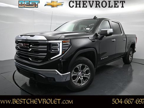 Used 2025 GMC Sierra 1500 SLT RWD image 1