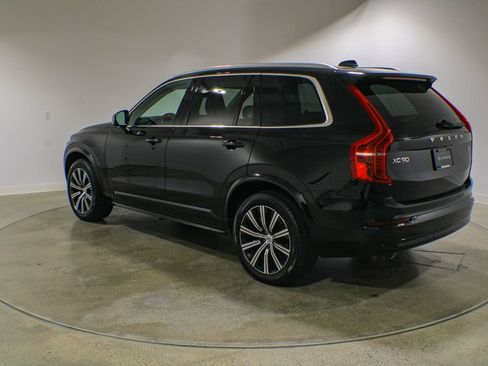 Used 2023 Volvo XC90 B5 Core w/ Climate Package AWD/4WD image 3