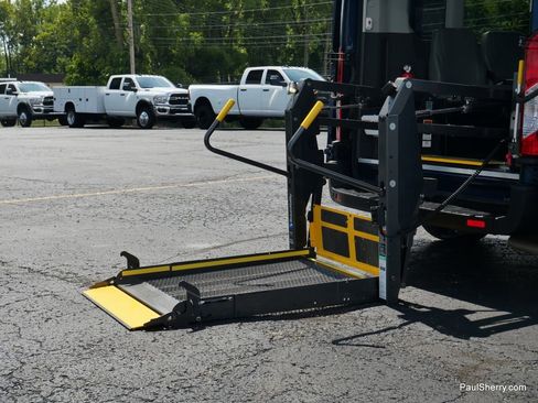 Used 2020 Ford Transit 350 XL image 9