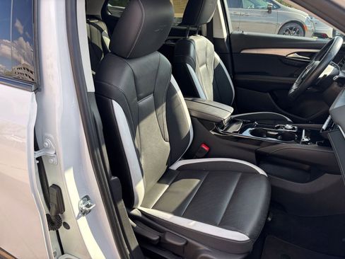 Used 2024 Buick Envision Sport Touring image 37